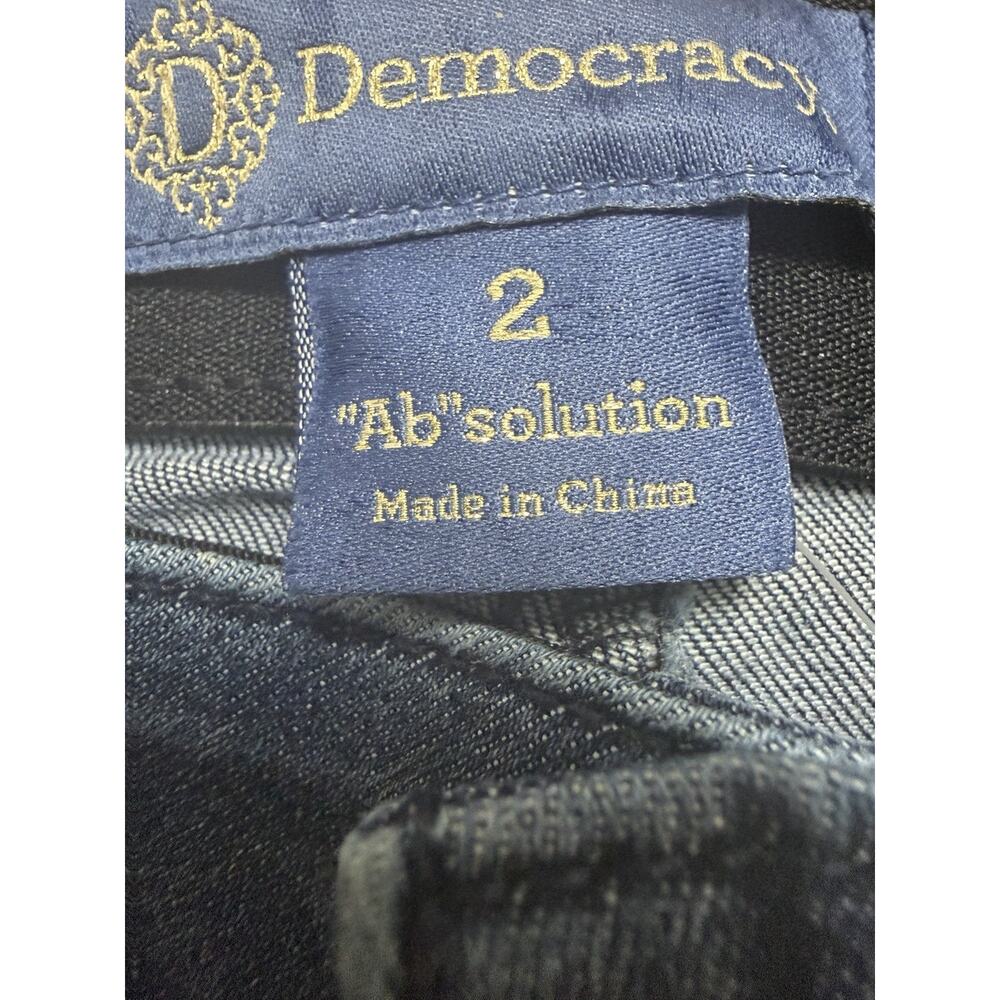 NWT Democracy Jeans Womens 2 Solution Straight Leg Stretch Denim Distressed (v2) - Picture 3 of 4